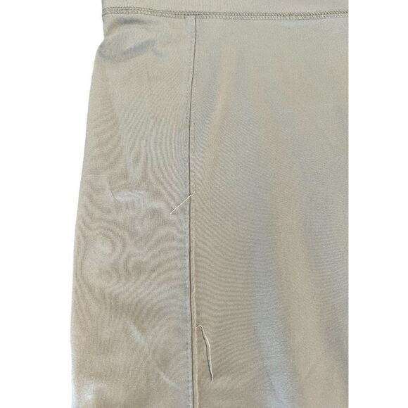 BEYOND YOGA Fold Over Waist Wide Leg Cropped Leggings L Gray Workout Gym Comfy - Picture 4 of 7